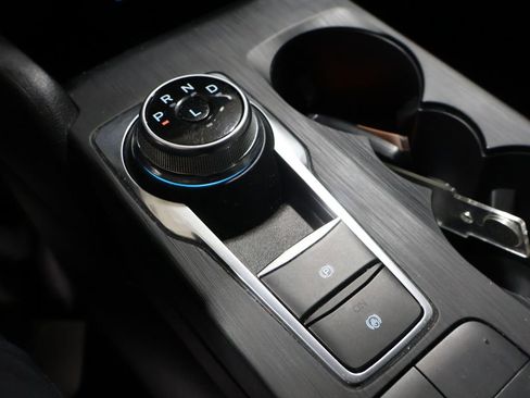 Used 2022 Ford Escape SE image 28