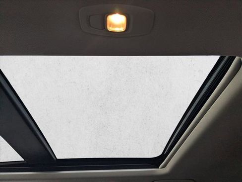 Used 2023 Nissan Rogue SL w/ SL Premium Package image 20