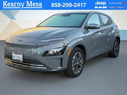 Used 2023 Hyundai Kona SE w/ Cargo Package image 1