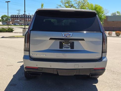 Used 2025 Cadillac Escalade Sport w/ Touring Package AWD/4WD image 16