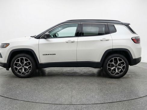 Used 2025 Jeep Compass Limited AWD/4WD image 5