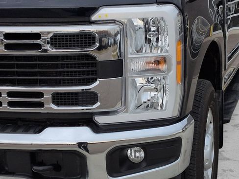 Certified 2023 Ford F250 XLT AWD/4WD image 13