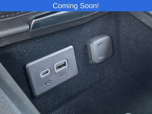 Used 2023 Cadillac XT4 Premium Luxury w/ Technology Package AWD/4WD image 31