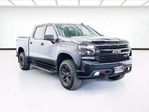 Used 2020 Chevrolet Silverado 1500 LT Trail Boss AWD/4WD image 3