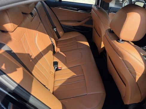 Used 2021 BMW 530i xDrive w/ M Sport Package AWD/4WD image 11