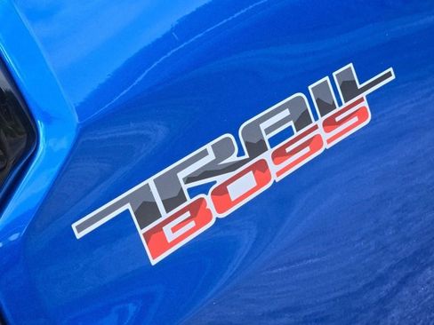 Certified 2024 Chevrolet Colorado Trail Boss w/ Advanced Trailering Package AWD/4WD image 7