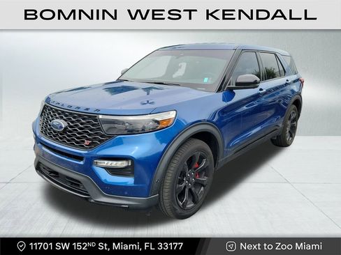 Used 2022 Ford Explorer ST w/ Equipment Group 401A image 2