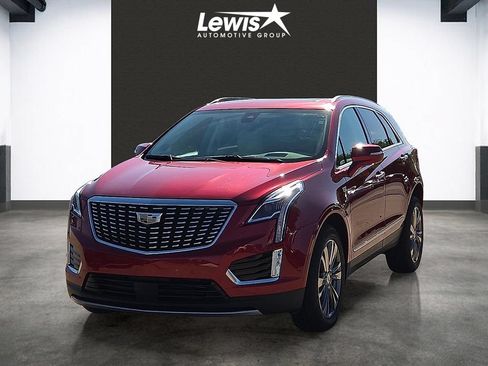Used 2021 Cadillac XT5 Premium Luxury AWD/4WD image 1