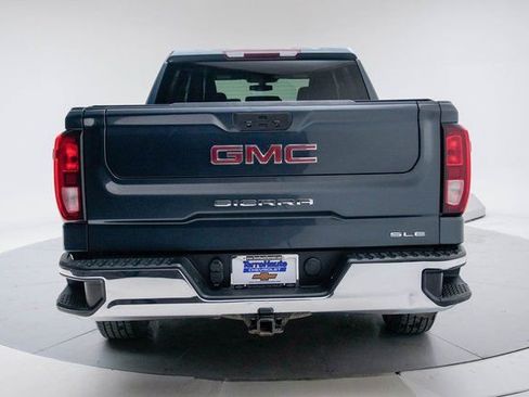 Used 2022 GMC Sierra 1500 SLE image 5