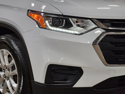 Used 2018 Chevrolet Traverse LS FWD image 13