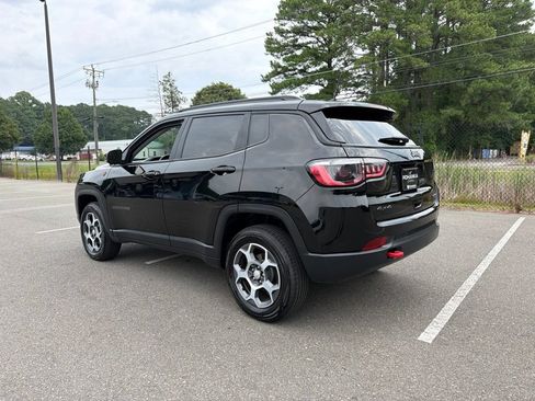 Used 2022 Jeep Compass Trailhawk w/ Trailhawk Convenience Group AWD/4WD image 7
