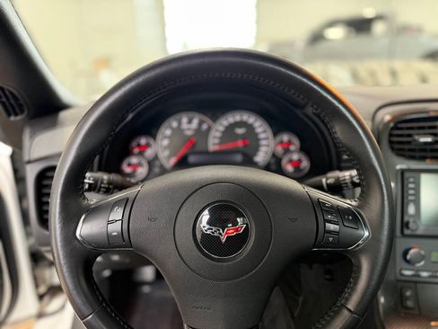 Used 2012 Chevrolet Corvette Convertible w/ 4LT Preferred Equipment Group RWD image 21