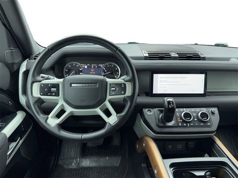 Used 2023 Land Rover Defender 110 S image 17