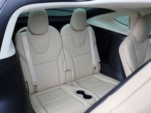 Used 2017 Tesla Model X 100D image 16