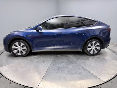 Used 2021 Tesla Model Y Long Range AWD/4WD image 8