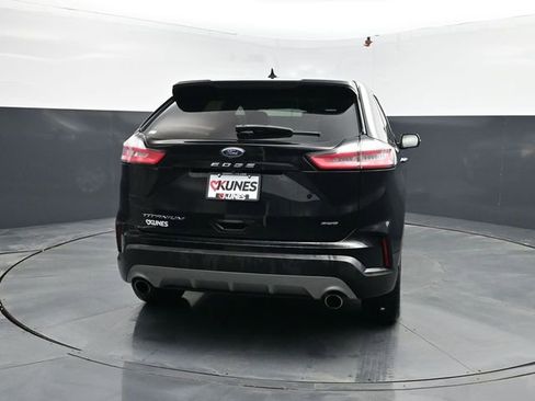 Used 2022 Ford Edge Titanium w/ Equipment Group 301A AWD/4WD image 7