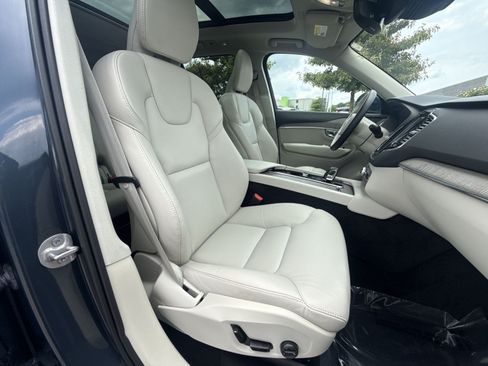 Certified 2024 Volvo XC90 T8 Plus AWD/4WD image 28