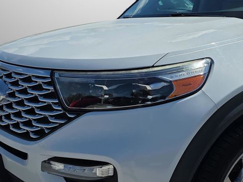 Used 2020 Ford Explorer Platinum w/ Premium Technology Package image 6