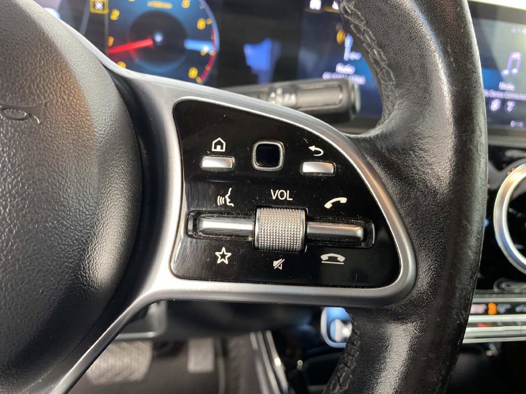 Used 2020 Mercedes-Benz CLA 250 4MATIC image 16