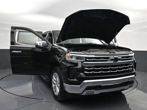 Used 2024 Chevrolet Silverado 1500 LTZ image 38