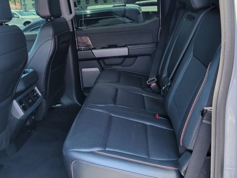 Used 2025 Ford F250 Lariat w/ Lariat Ultimate Package AWD/4WD image 11