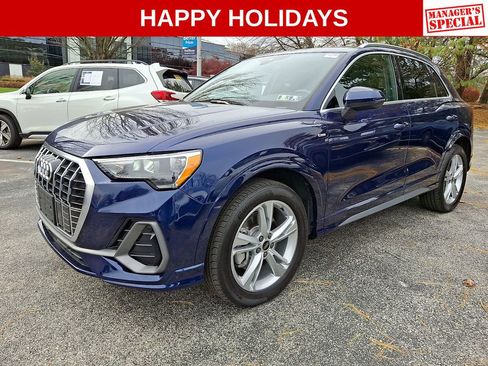 Used 2022 Audi Q3 2.0T Premium w/ Convenience Package image 3