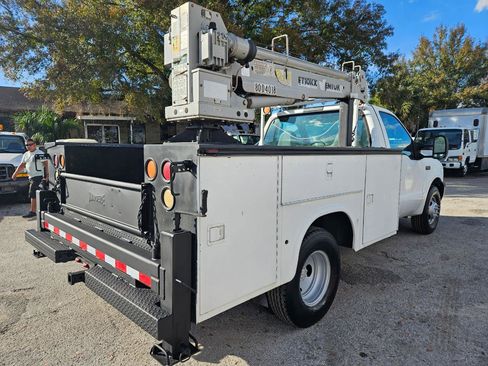 Used 2002 Ford F350 2WD Regular Cab DRW Super Duty image 5