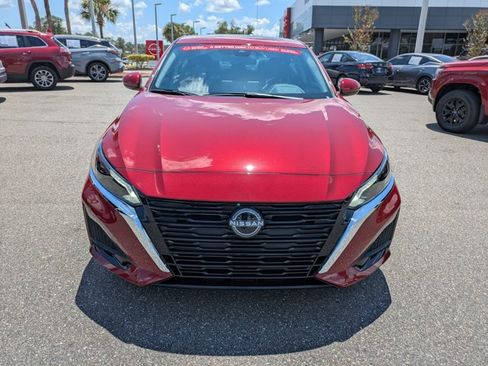 Certified 2025 Nissan Altima 2.5 SV w/ SV Special Edition Package FWD image 9