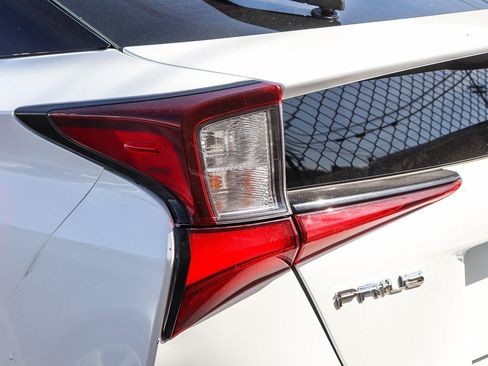 Used 2022 Toyota Prius Limited w/ Premium Convenience Package image 13