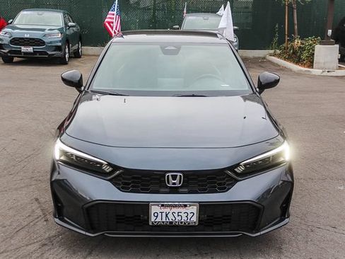 Used 2025 Honda Civic Sport image 2