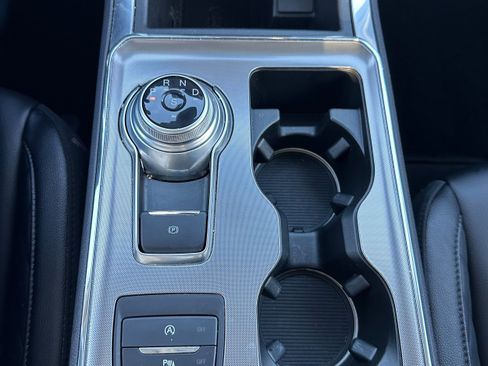 Used 2024 Ford Edge Titanium w/ Class II Trailer Tow Package AWD/4WD image 21