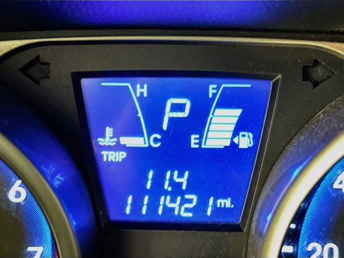 Used 2011 Hyundai Tucson GLS AWD/4WD image 19