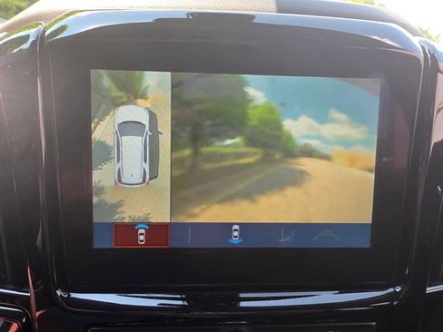 Used 2018 Chevrolet Traverse Premier w/ Redline Edition AWD/4WD image 26