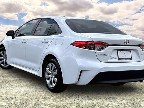 Used 2024 Toyota Corolla LE FWD image 4