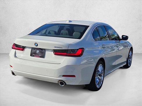 Used 2025 BMW 330i Sedan w/ Convenience Package image 2