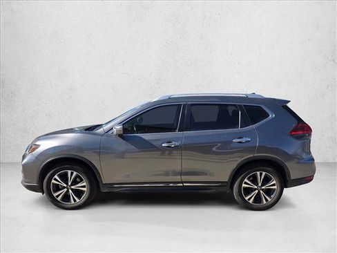 Used 2017 Nissan Rogue SL image 6