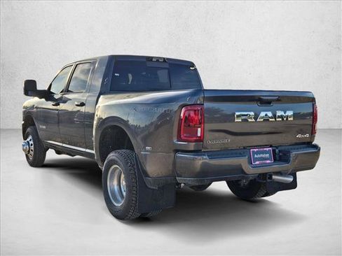 New 2026 RAM 3500 Laramie w/ Sport Appearance Package AWD/4WD image 9