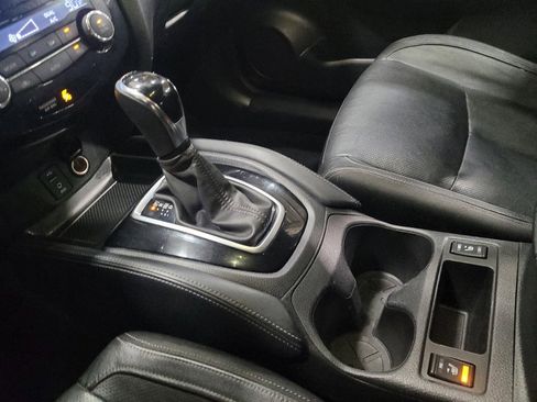 Used 2018 Nissan Rogue Sport SL w/ SL Premium Package image 26