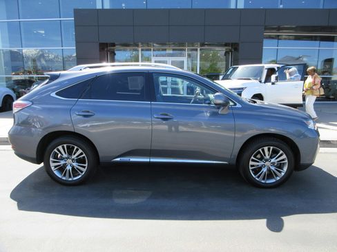 Used 2014 Lexus RX 450h AWD image 11
