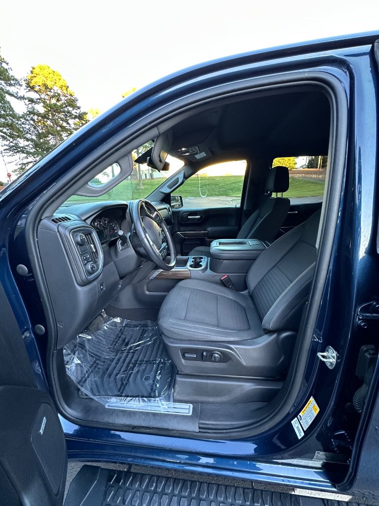 Used 2020 Chevrolet Silverado 1500 RST w/ All-Star Edition RWD image 17