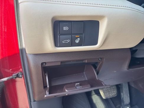 Used 2020 Toyota Highlander Limited image 51