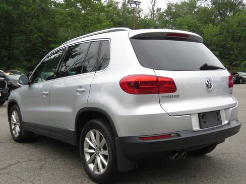 Used 2017 Volkswagen Tiguan Wolfsburg Edition AWD/4WD image 7
