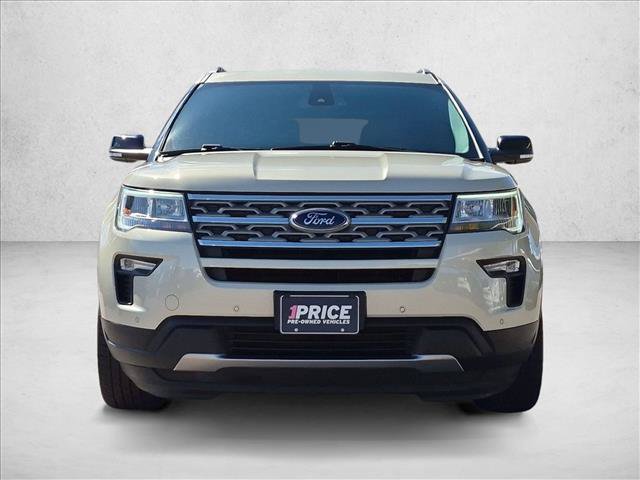 Used 2018 Ford Explorer XLT w/ Equipment Group 202A AWD/4WD image 2