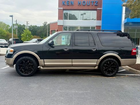 Used 2014 Ford Expedition EL XLT w/ Equipment Group 202A AWD/4WD image 2