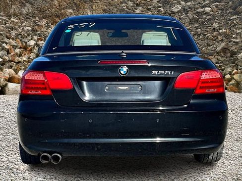 Used 2013 BMW 328i Convertible image 4