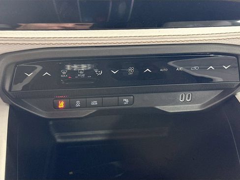 New 2026 Jeep Cherokee Limited AWD/4WD image 9