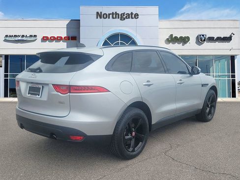 Used 2020 Jaguar F-PACE Prestige AWD/4WD image 4
