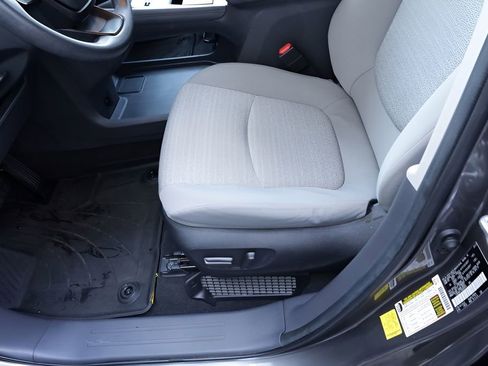 Certified 2022 Toyota Sienna LE image 19