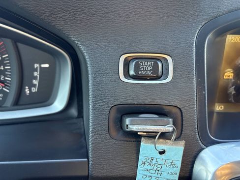 Used 2014 Volvo S60 T5 FWD image 30