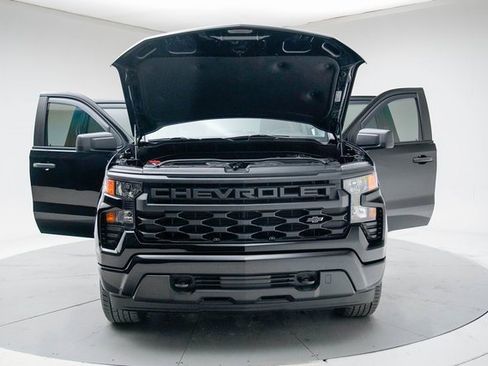 Used 2023 Chevrolet Silverado 1500 Custom w/ LPO, Dark Essentials Package image 16